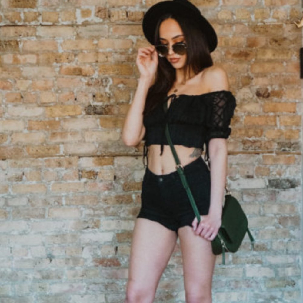 NWT Puff Sleeve Crop Top - Picture 5 of 12